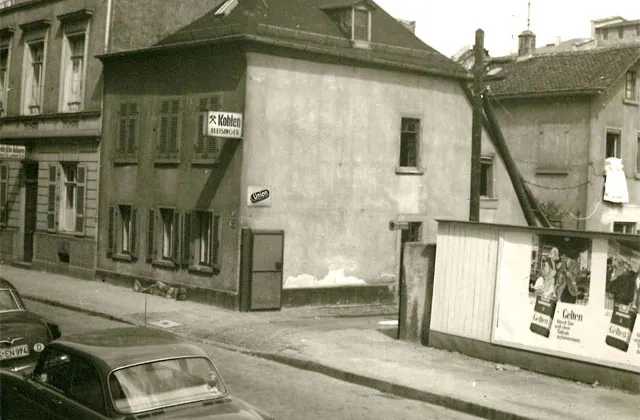 Standort Lersnerstraße mit Einfahrt (1950) - schwarz-weiss