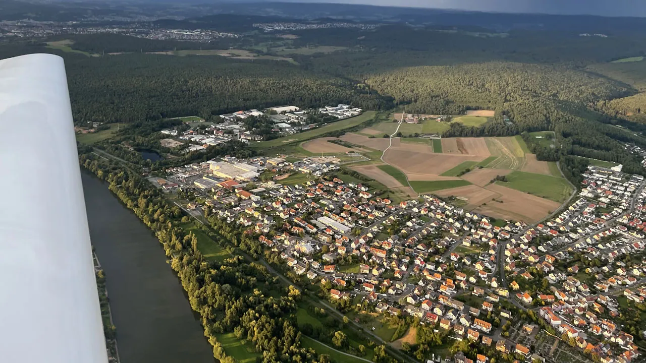 Unternehmen - Standort: Bretz & Hufer - Sulzbach am Main (Luftbild) - &copy; by Marvin Gruber